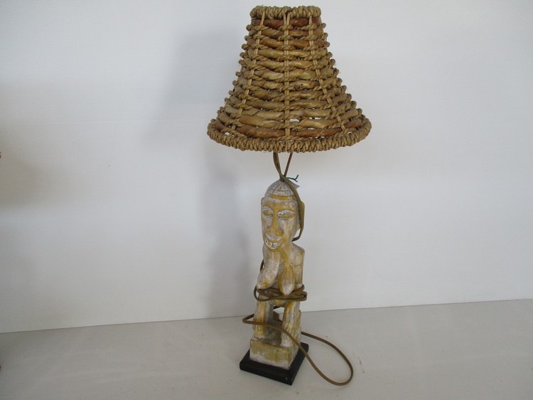 LAMP/16 LAMPADA DA TAVOLO LEGNO INTARSIATO - Clicca l'immagine per chiudere